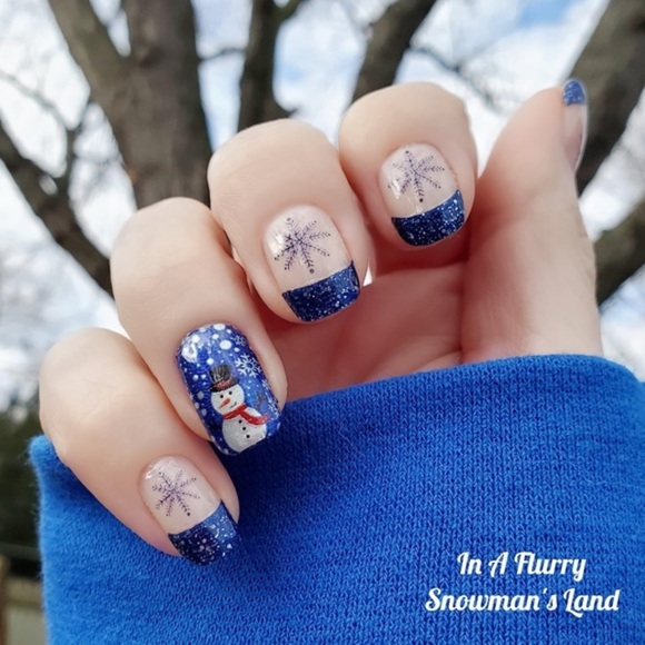 Color Street | In a Flurry French manicure blue glitter tips Frosty snowflake - Picture 3 of 10